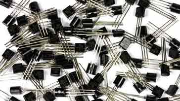 Seleção de transistores de chumbo de plástico