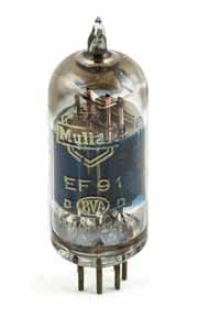 Imagem de uma válvula/tubo pentodo Mullard EF91, normalmente usado como um amplificador de alto ganho.